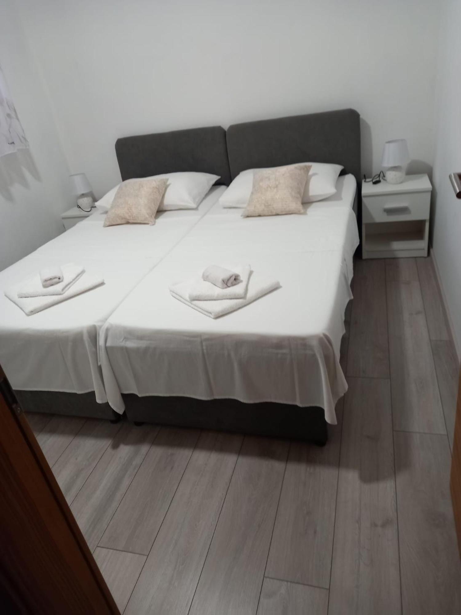 Apartman Neva With Free Private Parking Space *